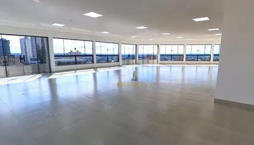 Sala Comercial para alugar, 400m² no Centro, Londrina