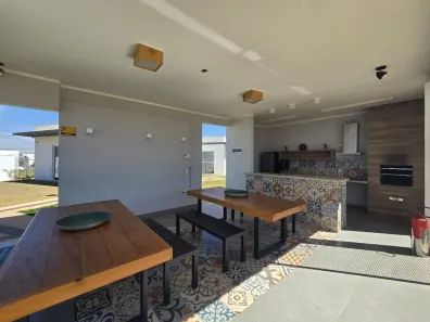 Casa de Condomínio com 2 Quartos à venda, 80m² no Jardim Mariliza, Goiânia