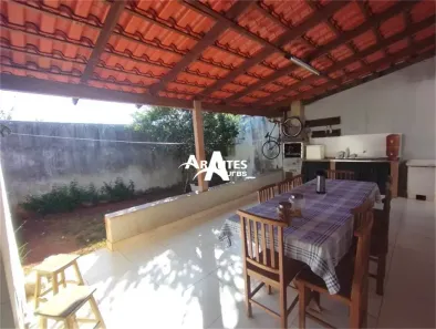 Casa com 3 Quartos à venda, 180m² no Mansour, Uberlândia