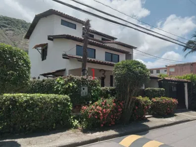 Casa com 4 Quartos à venda, 250m² no Vargem Pequena, Rio de Janeiro