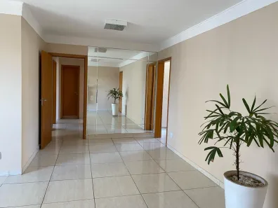 Apartamento com 3 Quartos à venda, 135m² no Quilombo, Cuiabá