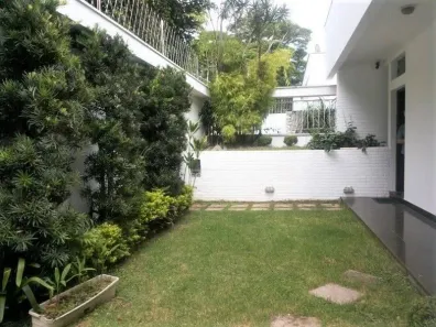 Casa com 3 Quartos à venda, 320m² no Moema, São Paulo