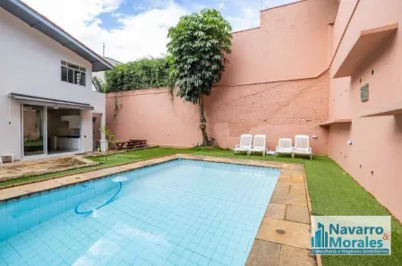 Sobrado com 4 Quartos à venda, 403m² no Jardim Guedala, São Paulo