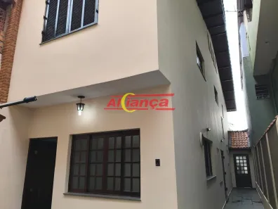Sobrado com 3 Quartos à venda, 155m² no Jardim Adriana, Guarulhos