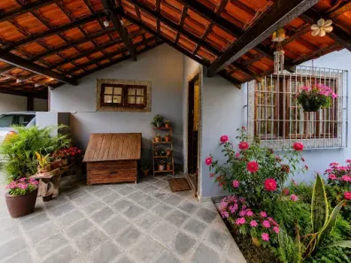 Casa com 3 Quartos à venda, 110m² no Piratininga, Niterói
