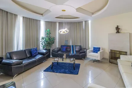 Casa com 3 Quartos à venda, 450m² no Europa, Contagem