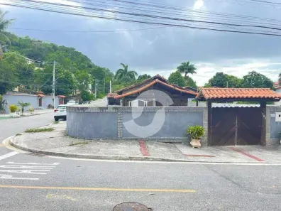 Casa com 4 Quartos à venda, 360m² no Badu, Niterói