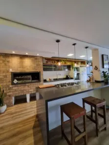 Apartamento com 3 Quartos para alugar, 177m² no São Leopoldo, Caxias do Sul