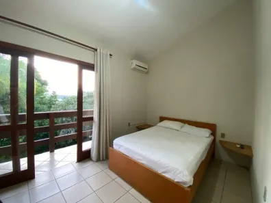 Apartamento com 1 Quarto para alugar, 45m² no Barra da Lagoa, Florianópolis