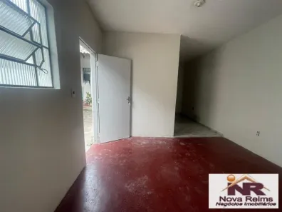 Casa com 1 Quarto para alugar, 48m² no Parque Peruche, São Paulo
