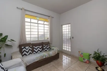 Casa com 3 Quartos à venda, 360m² no Planalto, Belo Horizonte