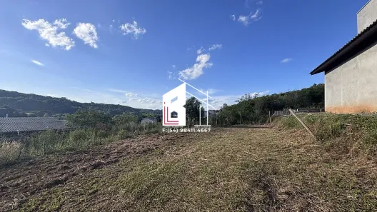 Lote/Terreno à venda, 300m² no Ana Rech, Caxias do Sul
