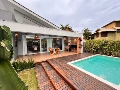 Casa de Condomínio com 3 Quartos à venda, 225m² no , Garopaba