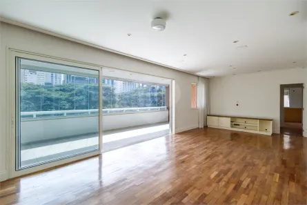 Apartamento com 3 Quartos para alugar, 157m² no Itaim Bibi, São Paulo