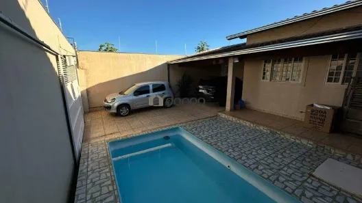 Casa com 3 Quartos à venda, 165m² no Jardim Elza Amuí I, Uberaba