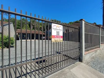 Casa com 2 Quartos para alugar, 70m² no Paranaguamirim, Joinville
