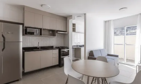 Apartamento com 2 Quartos para alugar, 83m² no Jardim Botânico, Curitiba