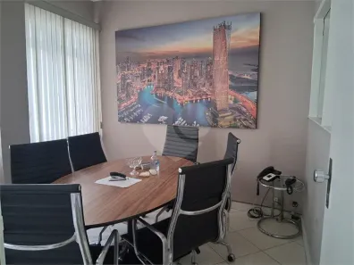 Sala Comercial à venda, 300m² no República, São Paulo
