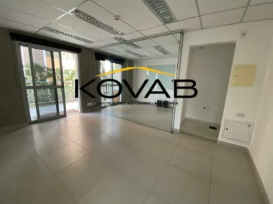 Sala Comercial para alugar, 112m² no Indianópolis, São Paulo