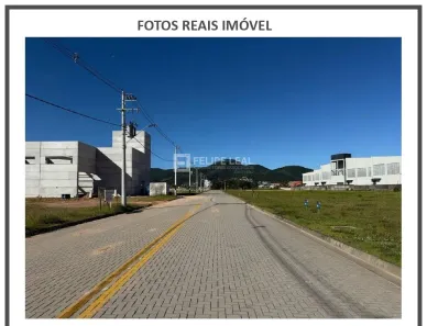 Lote/Terreno à venda, 900m² no Beira Rio, Biguaçu