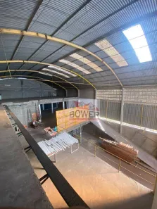 Galpão/Depósito/Armazém para venda ou aluguel, 2200m² no Jardim Catarina, São Gonçalo