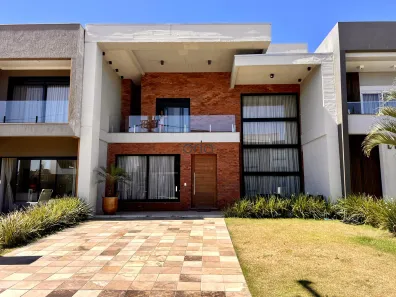 Casa de Condomínio com 4 Quartos à venda, 227m² no XANGRI-LÁ, Xangri-lá