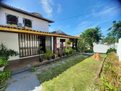 Casa com 3 Quartos à venda, 450m² no Boa Vista, Ilhéus