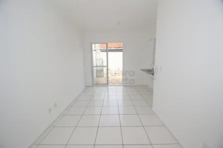 Casa de Condomínio com 2 Quartos para alugar, 65m² no Areal, Pelotas