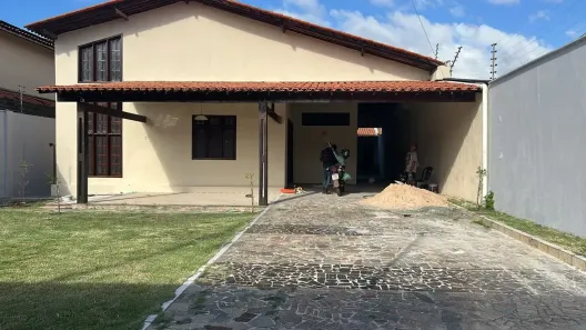 Apartamento com 5 Quartos à venda, 340m² no Calhau, São Luís