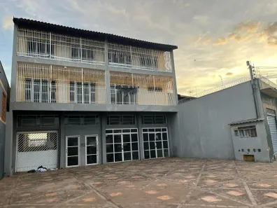 Casa com 3 Quartos à venda, 486m² no Guanandi, Campo Grande
