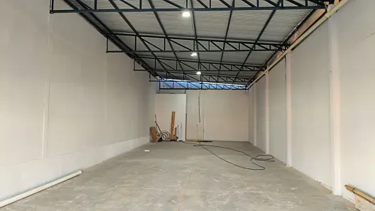 Galpão/Depósito/Armazém para alugar, 200m² no Novo Mundo, Várzea Grande