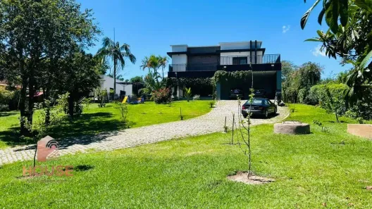 Fazenda/Sítio com 3 Quartos à venda, 300m² no Canjicas, Arujá