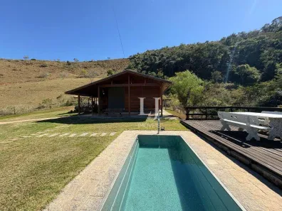 Fazenda/Sítio com 3 Quartos à venda, 271m² no Pedro do Rio, Petrópolis