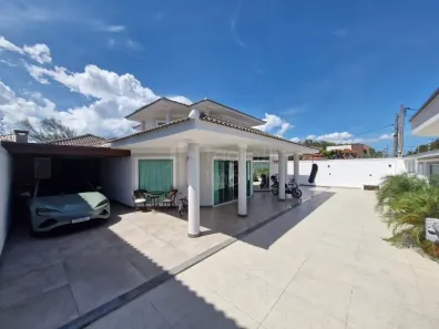 Casa com 3 Quartos à venda, 283m² no Pontinha, Araruama