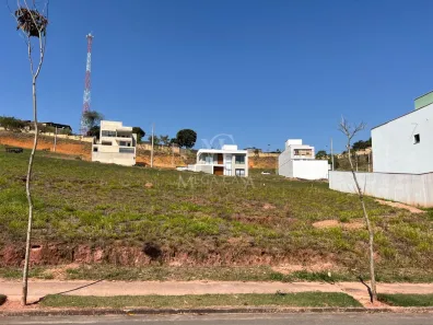 Lote/Terreno à venda, 323m² no Salvaterra, Juiz de Fora