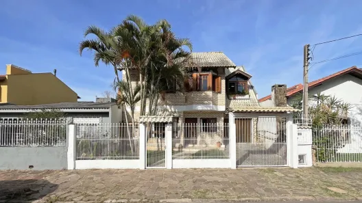 Casa com 4 Quartos à venda, 160m² no Guarujá, Porto Alegre