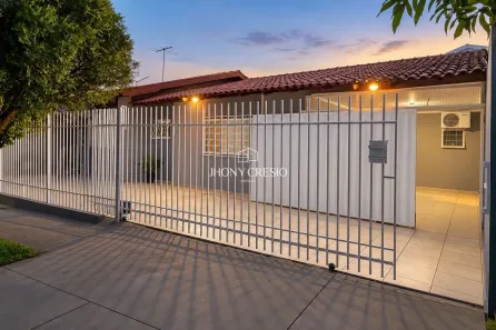 Casa com 3 Quartos à venda, 135m² no Jardim Higienópolis, Maringá