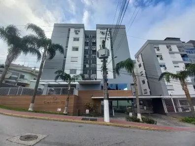 Apartamento com 2 Quartos para alugar, 70m² no Praia Comprida, São José