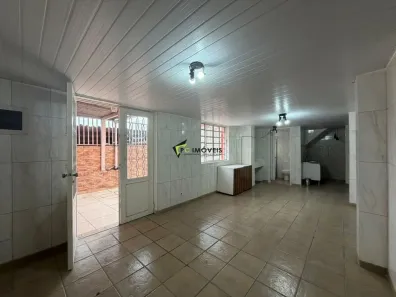 Casa com 2 Quartos para alugar, 100m² no Vila Carbone, São Paulo