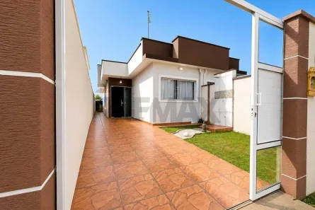 Casa com 2 Quartos para alugar, 47m² no Jardim Ribamar, Peruíbe