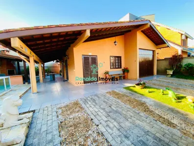 Casa de Condomínio com 4 Quartos à venda, 200m² no Centro, Bertioga