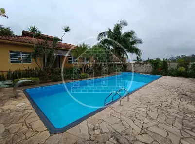 Casa com 3 Quartos à venda, 273m² no Centro, Embu-Guaçu
