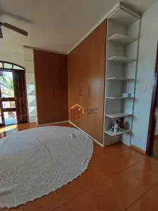Sobrado com 4 Quartos à venda, 255m² no Esplanada Independência, Taubaté