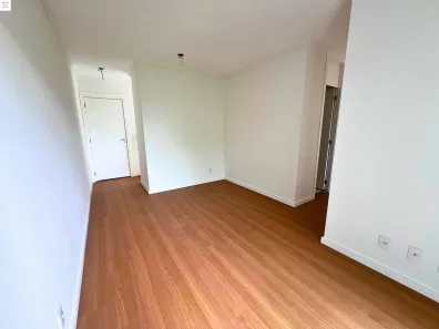 Apartamento com 3 Quartos para alugar, 55m² no Taquara, Rio de Janeiro