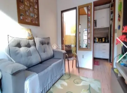Casa com 2 Quartos à venda, 160m² no Vila Ipiranga, Porto Alegre