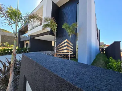 Casa com 3 Quartos à venda, 300m² no Vila Santista, Atibaia