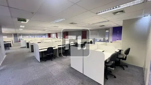 Sala Comercial para alugar, 784m² no Cerqueira César, São Paulo