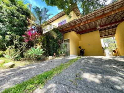 Casa de Condomínio com 3 Quartos à venda, 147m² no Badu, Niterói