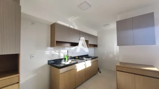 Apartamento com 2 Quartos para alugar, 58m² no Segismundo Pereira, Uberlândia