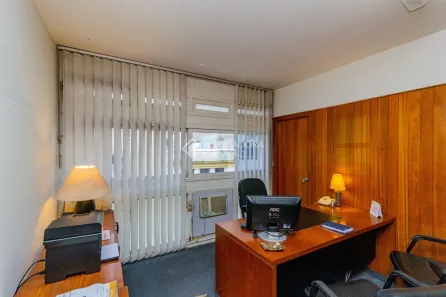 Sala Comercial para alugar, 82m² no Centro Histórico, Porto Alegre